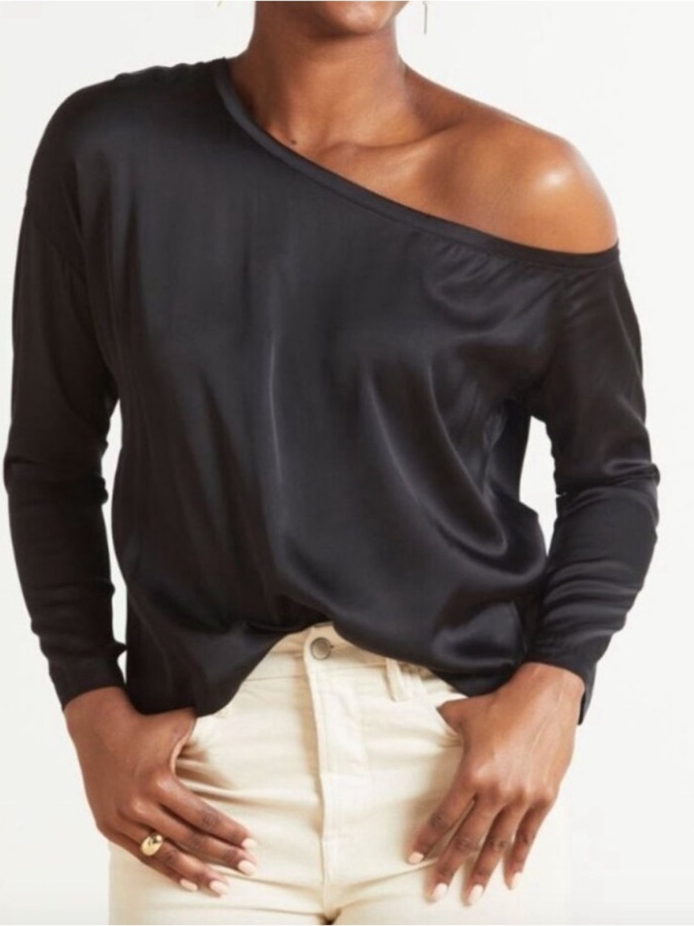 NWT Evereve Chaser Stretch Silky Off Shoulder